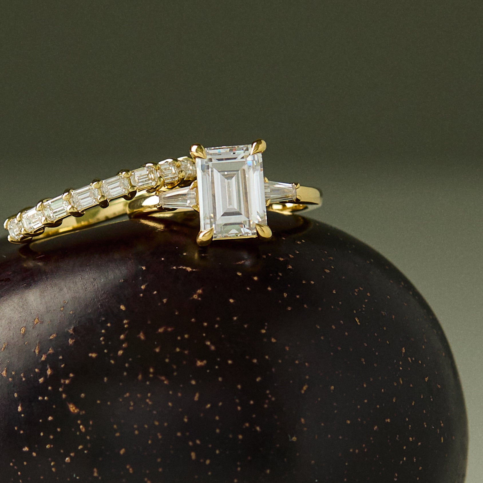 THE EMERALD CUT RING